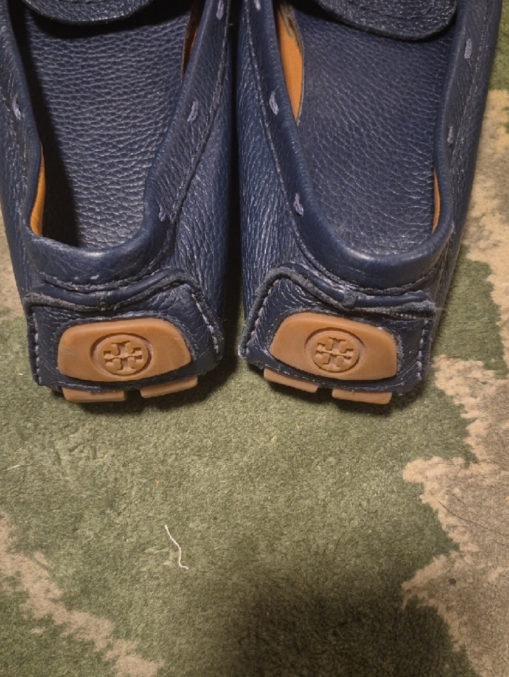 Tory Burch Navy Leather Loafers with Gold Logo - Picture 5 of 9